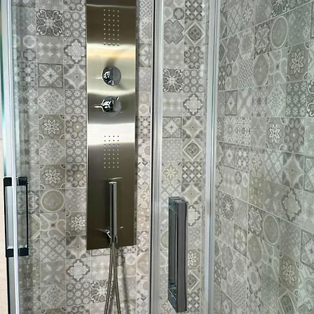 Domus Derthona Perosi Apartment